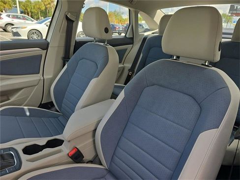 New 2026 Volkswagen Jetta SE image 17