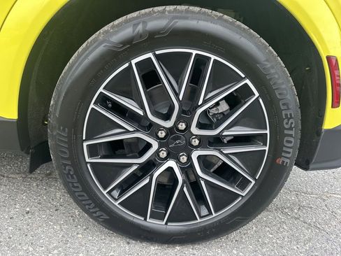 Used 2025 Ford Mustang Mach-E Premium image 30