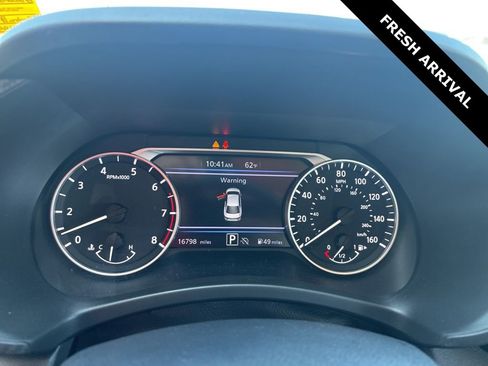 Used 2025 Nissan Sentra SR image 6