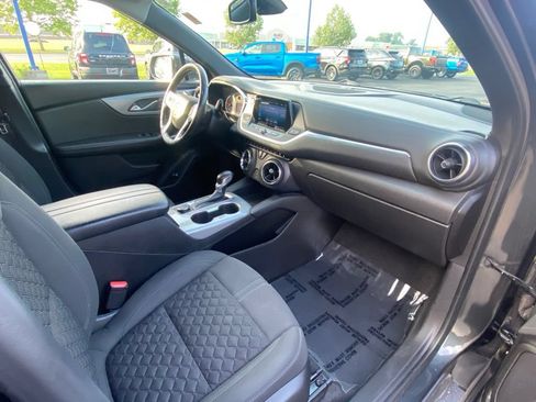 Used 2019 Chevrolet Blazer LT FWD image 29
