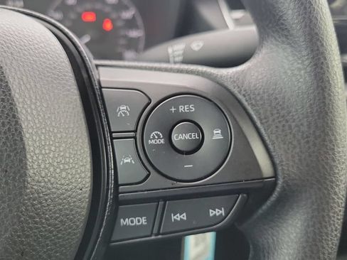 Certified 2025 Toyota Corolla LE FWD image 20