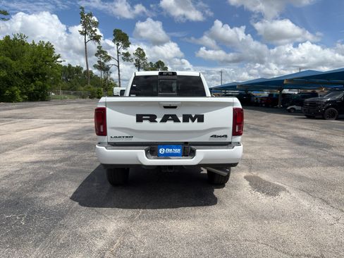 New 2026 RAM 2500 Limited AWD/4WD image 6