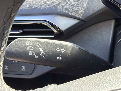 Certified 2023 Volkswagen ID.4 Pro RWD image 23