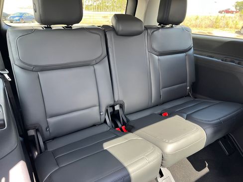 New 2026 Ford Expedition Max Active RWD image 47
