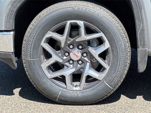 New 2025 GMC Sierra 1500 SLT w/ SLT Premium Package image 32