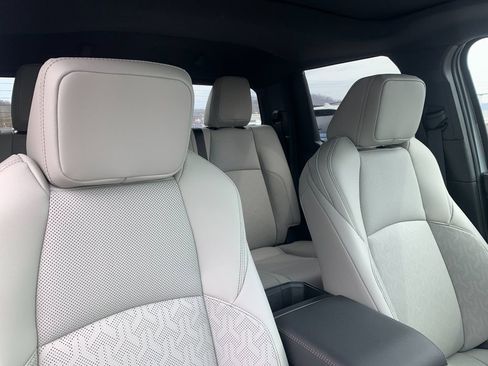 New 2026 Toyota Tacoma Limited AWD/4WD image 18