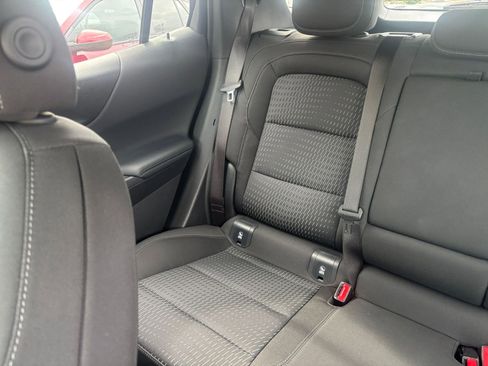 Used 2025 Chevrolet Equinox LT FWD image 39