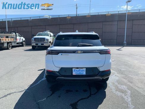 Used 2024 Chevrolet Equinox EV LT FWD image 6