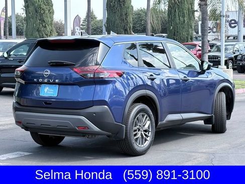 Used 2023 Nissan Rogue S FWD image 5