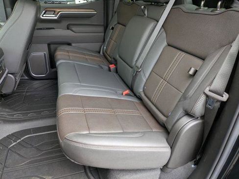 New 2026 Chevrolet Silverado 1500 High Country w/ High Country Premium Package AWD/4WD image 28