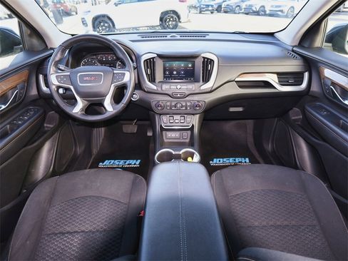 Used 2018 GMC Terrain SLE w/ Driver Convenience Package image 16