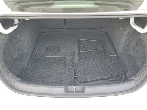 Used 2024 Volkswagen Jetta S image 7