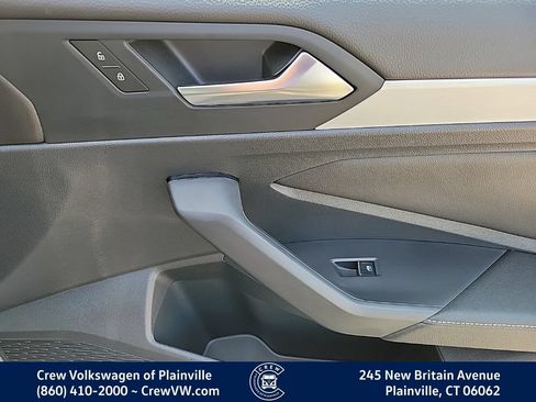 Certified 2025 Volkswagen Jetta S FWD image 42