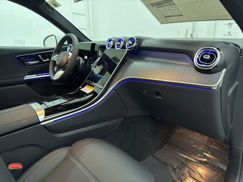 Certified 2026 Mercedes-Benz GLC 300 image 28