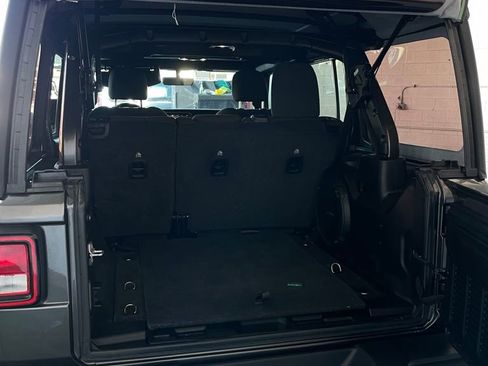 Used 2022 Jeep Wrangler Unlimited Sport image 20