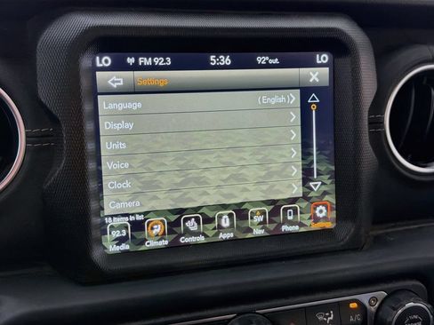 Used 2023 Jeep Wrangler Unlimited Sahara w/ Cold Weather Group AWD/4WD image 33