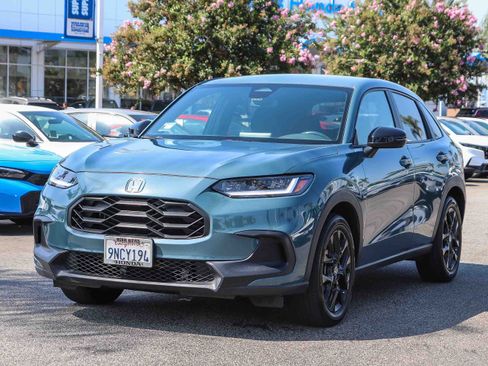 Used 2024 Honda HR-V Sport image 3