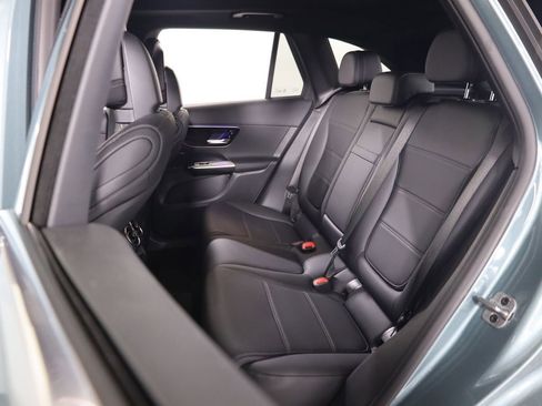 Used 2026 Mercedes-Benz GLC 300 4MATIC image 35