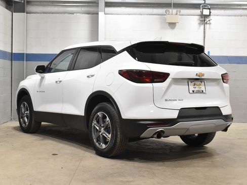 Used 2025 Chevrolet Blazer LT AWD/4WD image 25