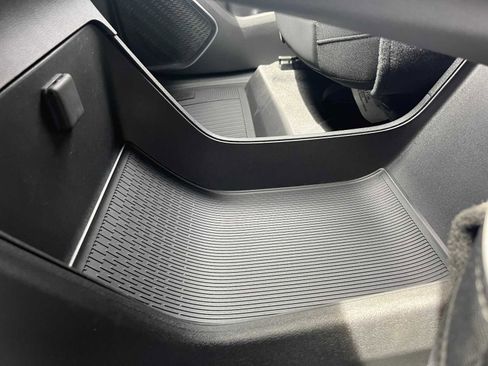 New 2025 Buick Enclave Preferred w/ Power Package image 22