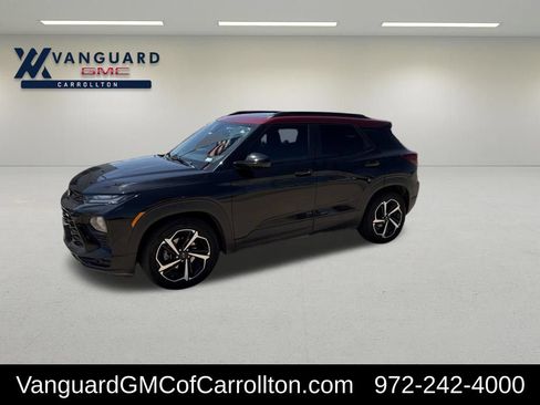 Used 2023 Chevrolet TrailBlazer RS w/ Sun and Liftgate Package FWD image 1