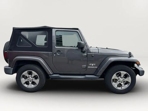 Used 2017 Jeep Wrangler Sahara w/ Connectivity Group image 2