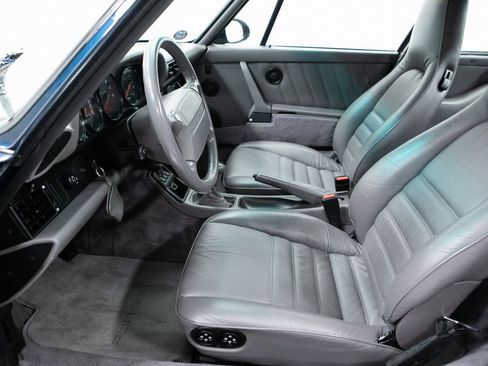 Used 1992 Porsche 911 Turbo image 16