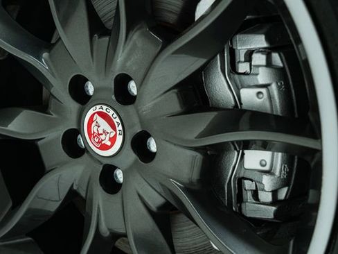 Used 2015 Jaguar XF Sport image 20