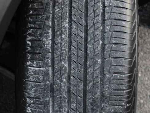 Used 2023 Nissan Rogue SV w/ SV Premium B Package image 15