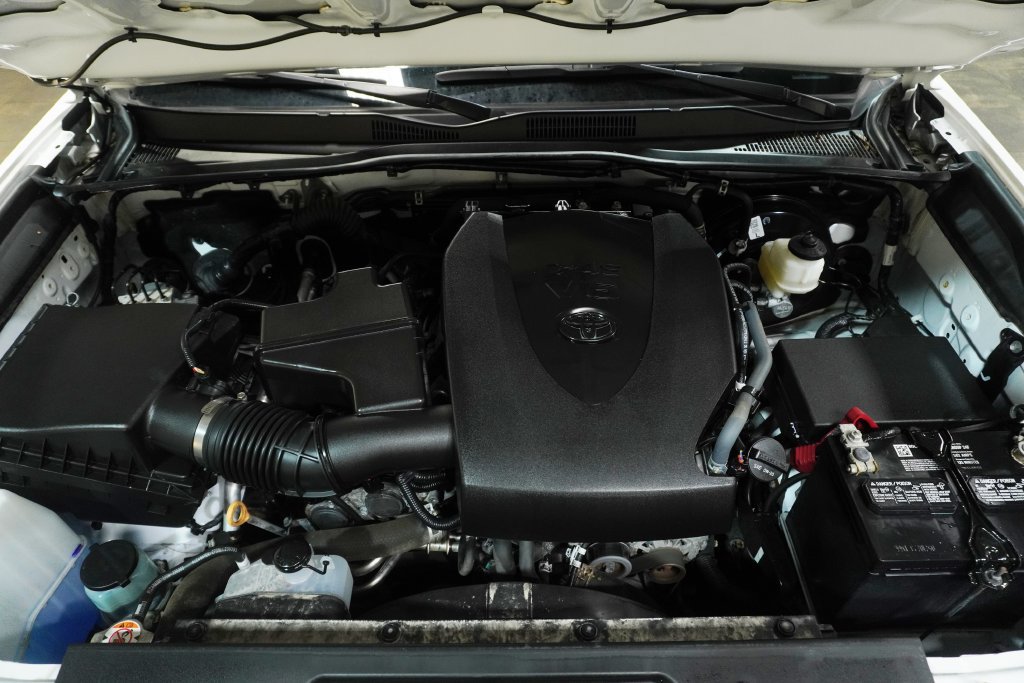 Certified 2023 Toyota Tacoma SR AWD/4WD image 9