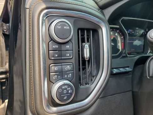 Used 2021 GMC Sierra 1500 AT4 w/ AT4 Premium Package AWD/4WD image 30