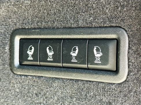 Used 2024 Jeep Grand Wagoneer L Series III image 13