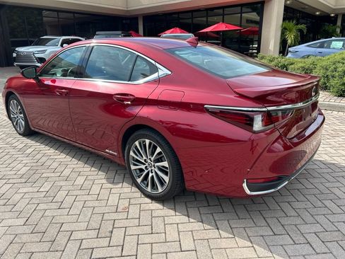 Used 2019 Lexus ES 300h w/ Premium Package FWD image 5