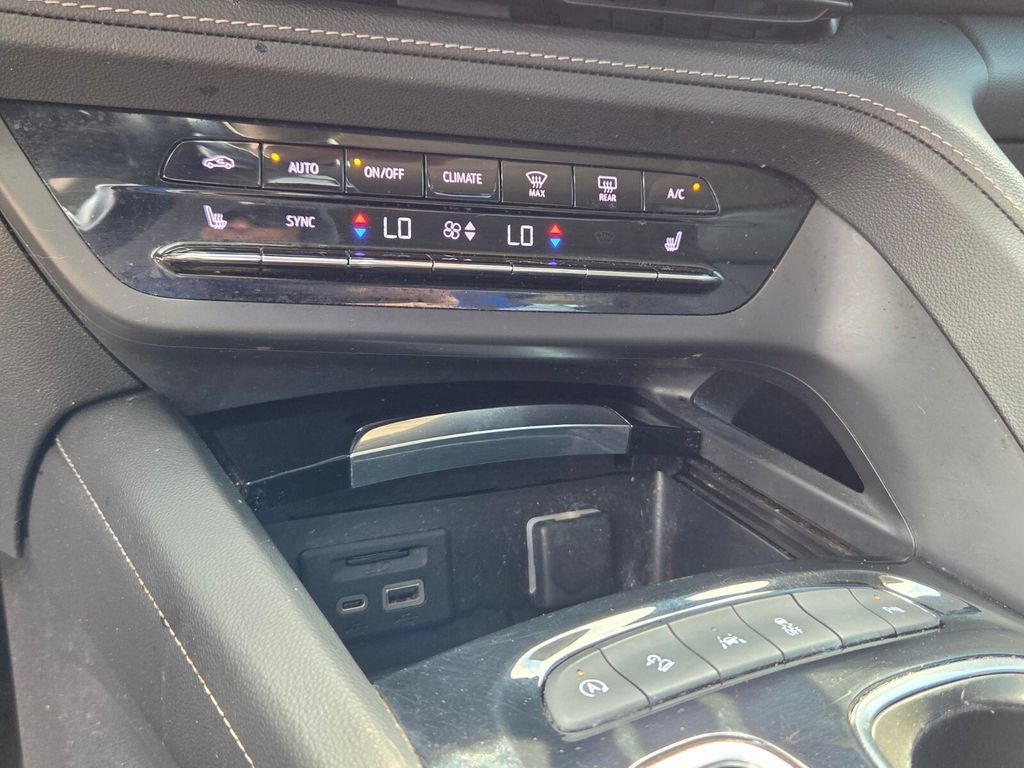 Used 2023 Buick Envision Essence w/ Technology Package I AWD/4WD image 22