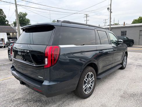 Used 2025 Ford Expedition Max Active AWD/4WD image 4