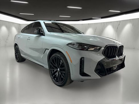 Used 2025 BMW X6 M60i image 20