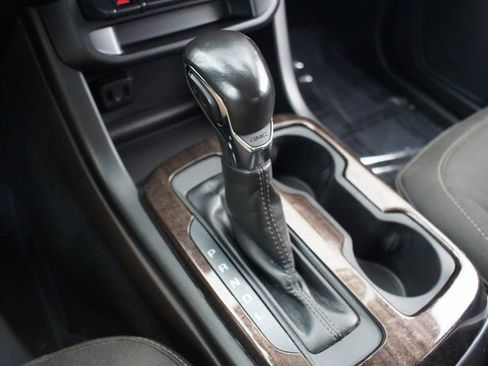 Certified 2022 GMC Canyon Elevation image 9