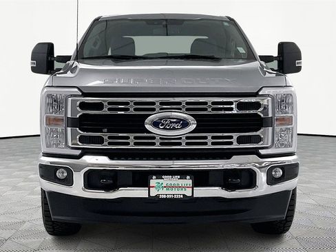 Used 2023 Ford F350 XLT image 2