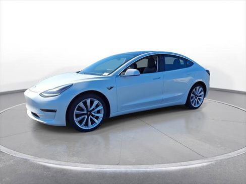 Used 2020 Tesla Model 3 Performance image 4