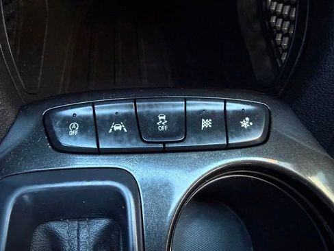 Used 2024 Chevrolet TrailBlazer LT w/ Driver Confidence Package image 10