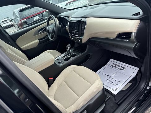 Used 2023 Chevrolet Traverse LS AWD/4WD image 22