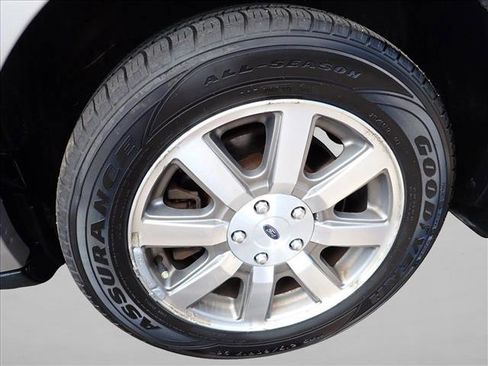 Used 2008 Ford Taurus SEL FWD image 7