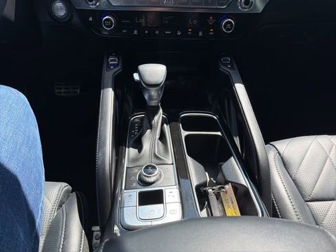 Certified 2025 Kia Telluride SX Prestige X-Pro AWD/4WD image 19