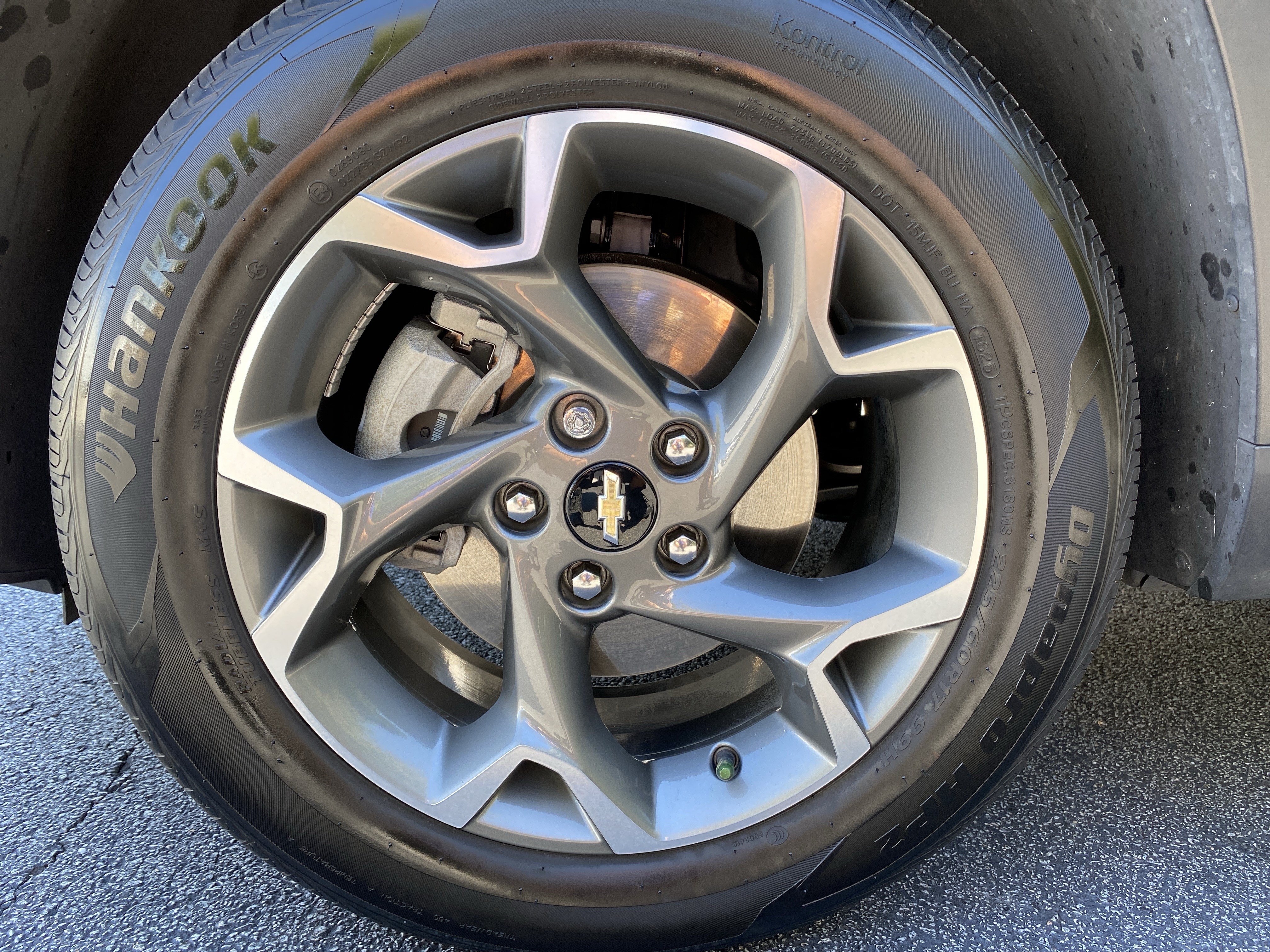 Used 2025 Chevrolet Trax LT w/ Sunroof Package FWD image 16