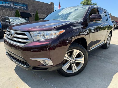 Used 2013 Toyota Highlander Limited FWD image 1