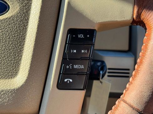 Used 2012 Ford F150 King Ranch w/ Off Road Pkg image 38