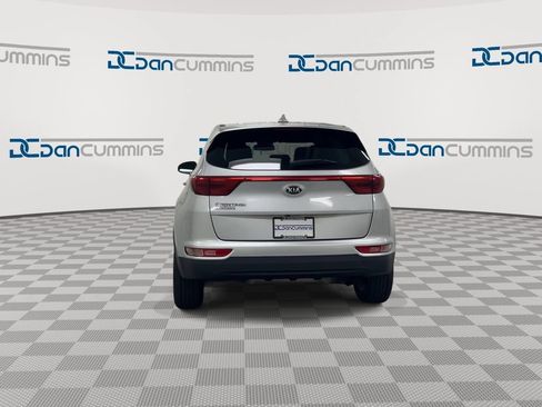 Used 2018 Kia Sportage LX AWD/4WD image 7