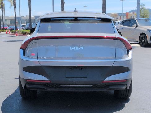 Used 2025 Kia EV6 Light w/ Light LR Technology Package RWD image 9