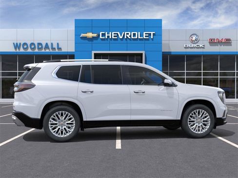 New 2026 GMC Acadia Denali w/ Super Cruise Package image 5