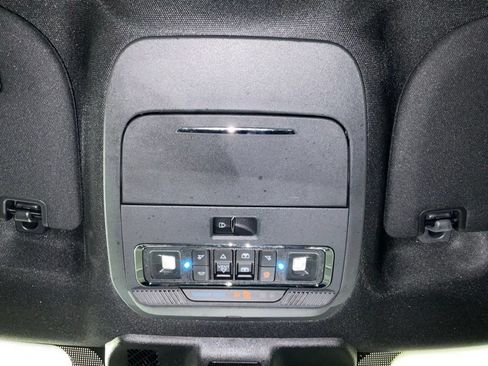Used 2022 Ford F150 Lariat w/ Equipment Group 502A High AWD/4WD image 22